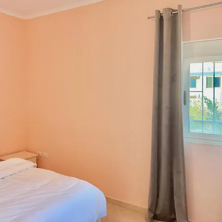 Appartement The Bllok Spot Tirana