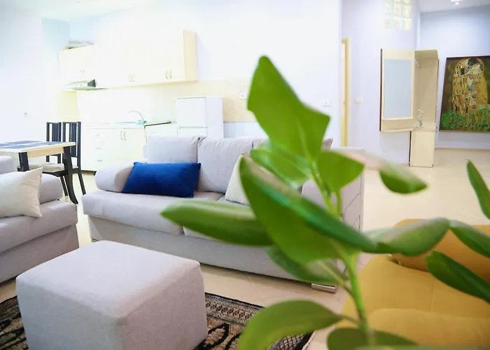 The Bllok Spot * טיראנה