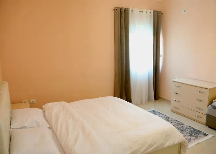 The Bllok Spot アパート *