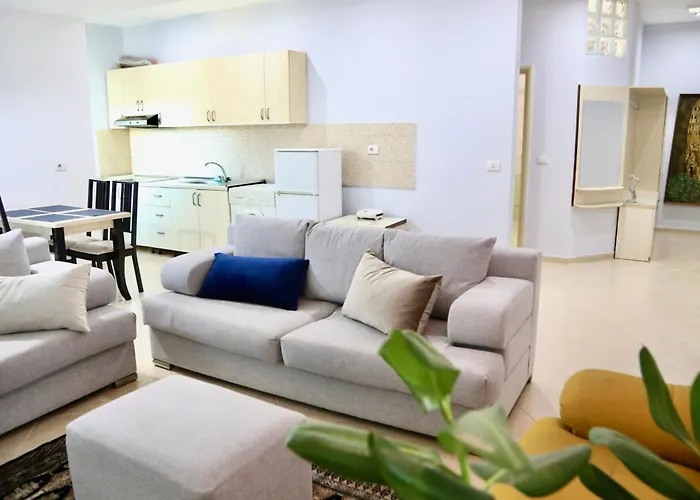 The Bllok Spot * تيرانا